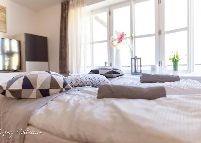 Old Town Square Апартаменты *